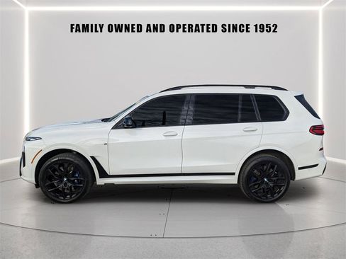 Used 2024 BMW X7 M60i w/ Executive Package image 2