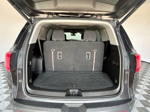 Used 2018 GMC Acadia SLE w/ Driver Alert Package I AWD/4WD image 28