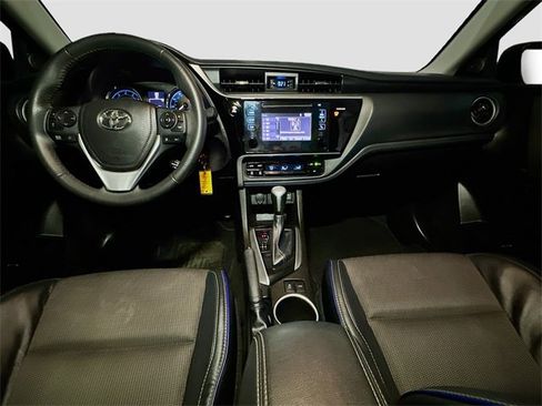 Used 2017 Toyota Corolla SE image 22