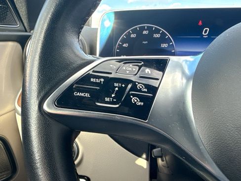 Used 2022 Mercedes-Benz C 300 4MATIC Sedan image 43