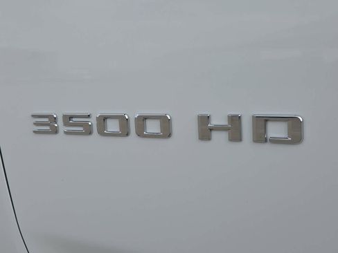 Used 2024 Chevrolet Silverado 3500 LT w/ Convenience Package AWD/4WD image 11