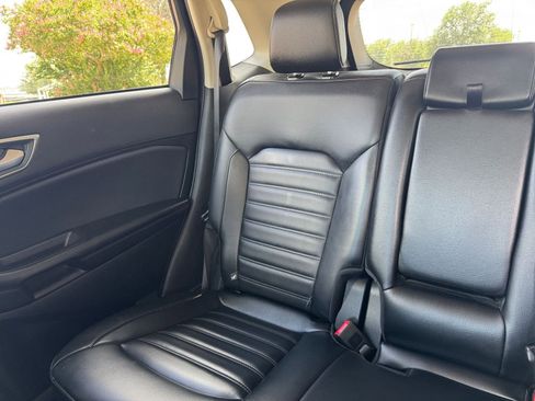 Used 2024 Ford Edge SEL image 39