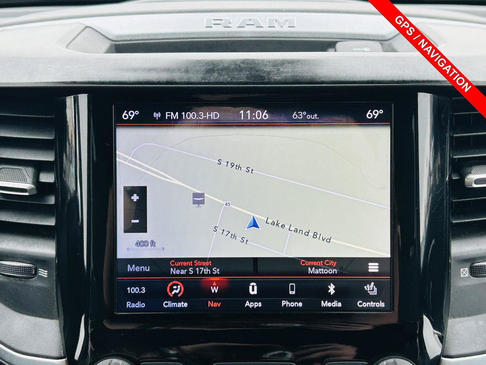 Used 2019 RAM 1500 Big Horn AWD/4WD image 4