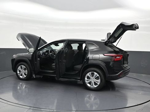 Used 2024 Chevrolet Trax LS FWD image 37
