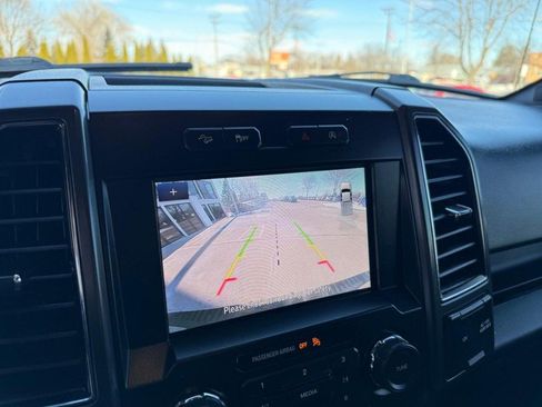 Used 2020 Ford F150 XLT w/ Equipment Group 302A Luxury AWD/4WD image 24