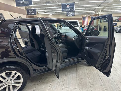 Used 2014 Nissan Juke S image 11