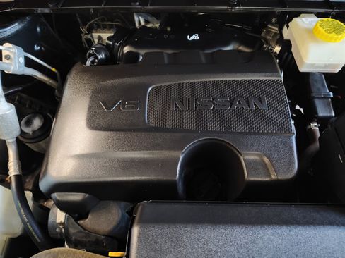 Used 2024 Nissan Pathfinder Platinum FWD image 33