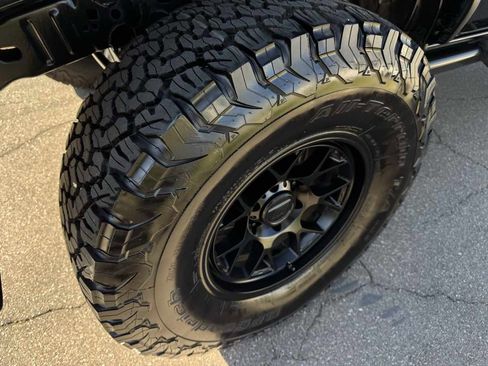 Used 2023 Ford Bronco 2-Door image 25