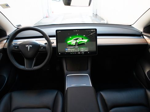 Used 2022 Tesla Model 3 Long Range image 28