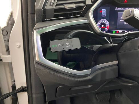 Used 2020 Audi Q3 2.0T Premium Plus w/ Premium Plus Package image 19