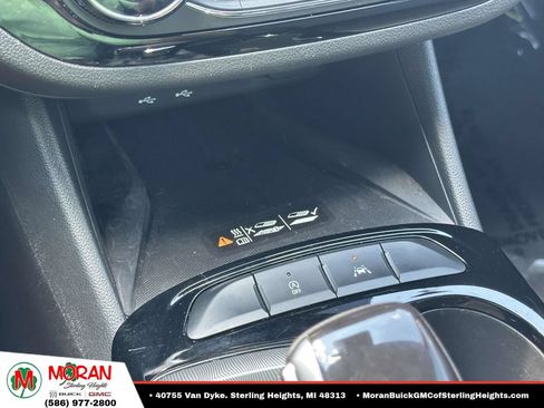 Certified 2024 Buick Envista Sport Touring w/ Convenience I Package FWD image 28