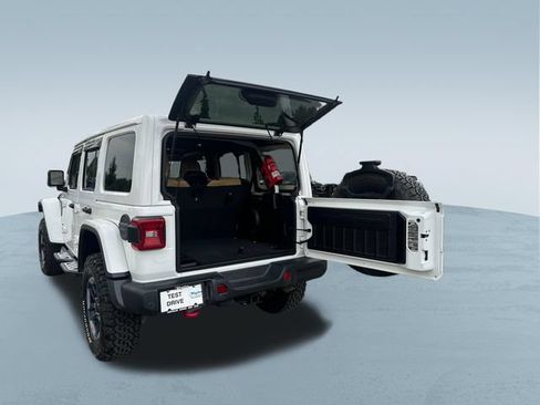 Used 2019 Jeep Wrangler Unlimited Rubicon AWD/4WD image 18