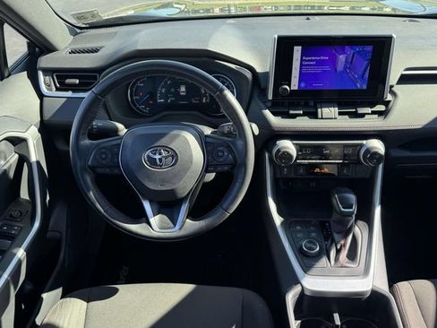 Certified 2024 Toyota RAV4 SE AWD/4WD image 33