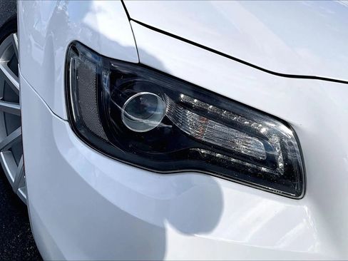 Used 2018 Chrysler 300 Touring w/ Sport Appearance Package image 30