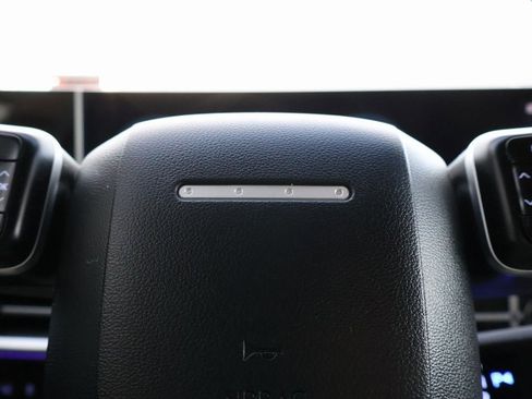 Used 2024 Hyundai Santa Fe Limited image 30