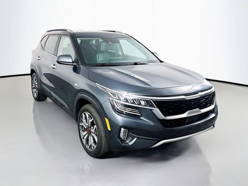 Used 2023 Kia Seltos SX w/ SX Sunroof Package AWD/4WD image 1