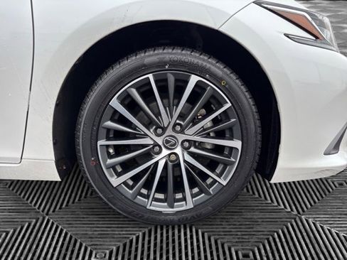 Used 2023 Lexus ES 350 w/ Premium Package image 28