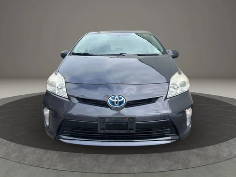 Used 2014 Toyota Prius One image 2