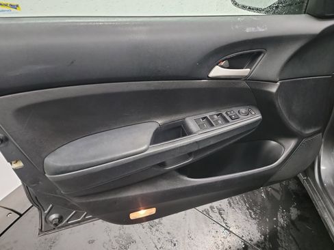 Used 2011 Honda Accord SE image 13