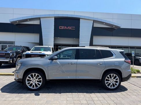 Used 2024 GMC Acadia Denali w/ Super Cruise Package FWD image 1