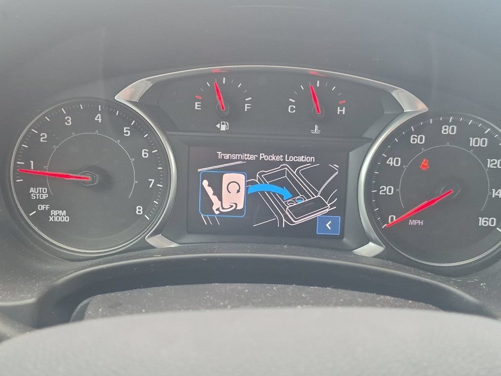 Used 2020 GMC Terrain SLE w/ Elevation Edition FWD image 25