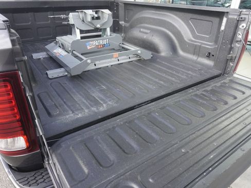 Used 2018 RAM 2500 Laramie w/ Sport Appearance Group image 30