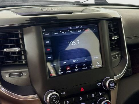 Used 2019 RAM 1500 Laramie w/ Sport Appearance Package AWD/4WD image 16