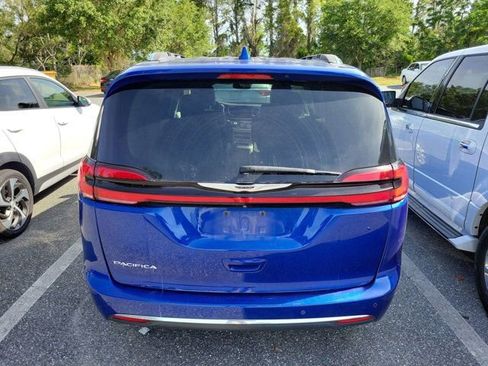 Used 2021 Chrysler Pacifica Touring-L w/ Premium & Safety Sphere Group FWD image 5
