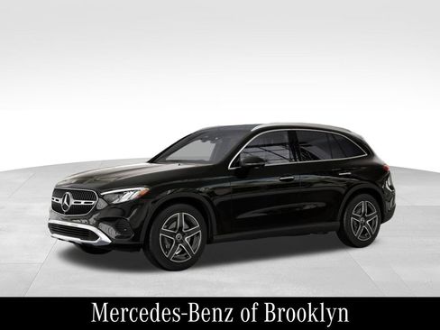 Used 2026 Mercedes-Benz GLC 300 4MATIC image 41