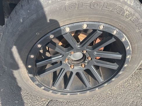 Used 2015 Toyota 4Runner SR5 Premium image 9