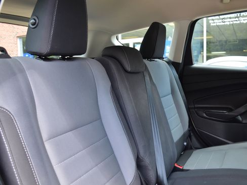 Used 2018 Ford Escape S image 21