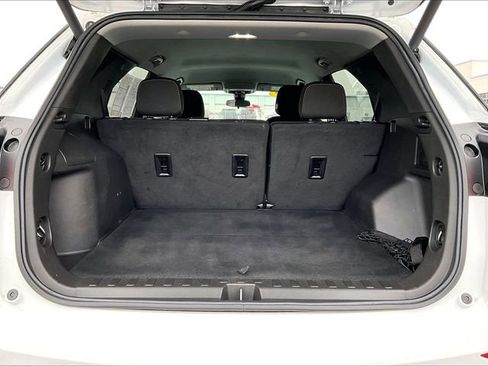 Used 2022 Chevrolet Equinox LT image 29