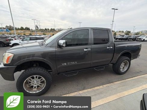Used 2008 Nissan Titan LE AWD/4WD image 4