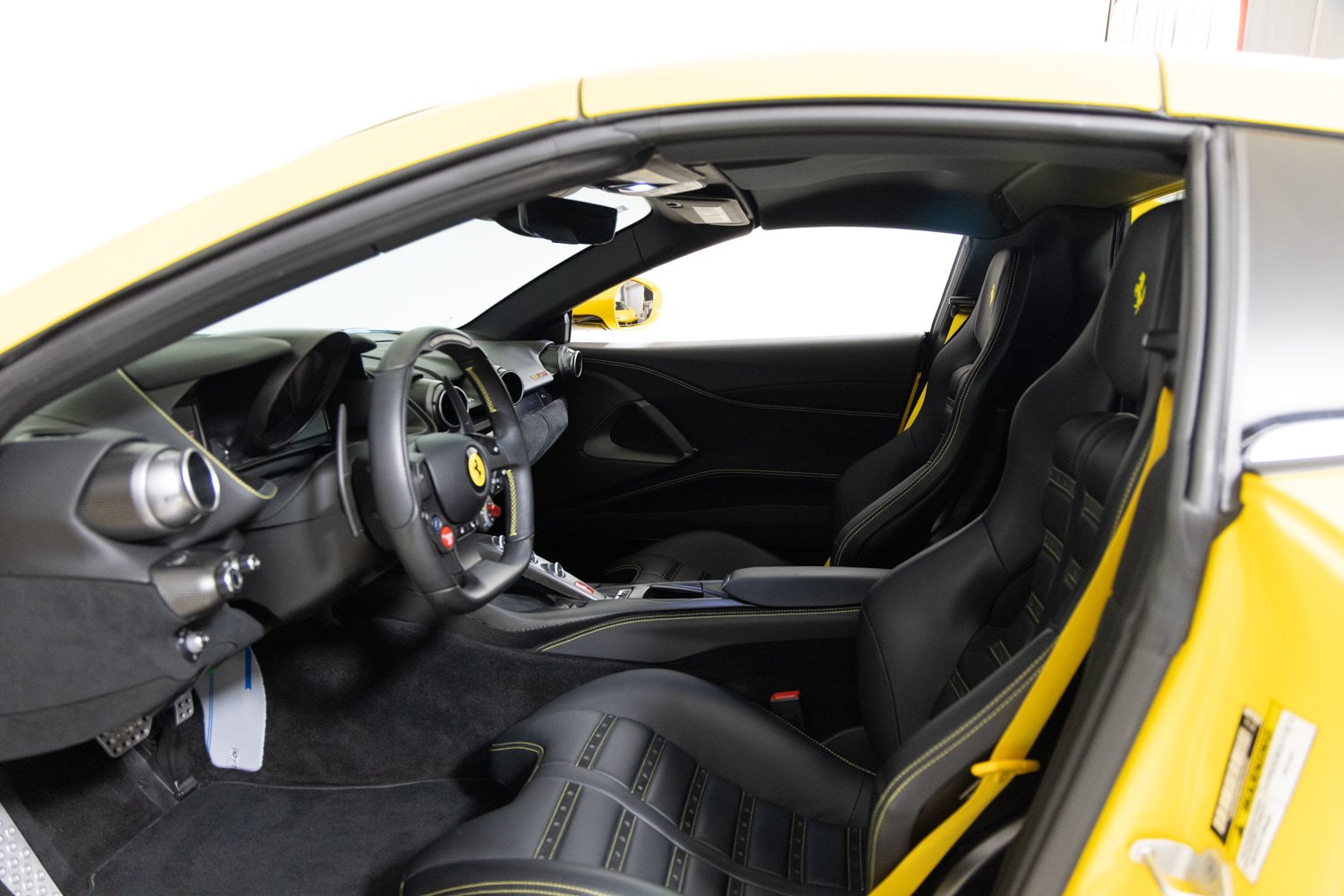 Certified 2021 Ferrari 812 GTS RWD image 17