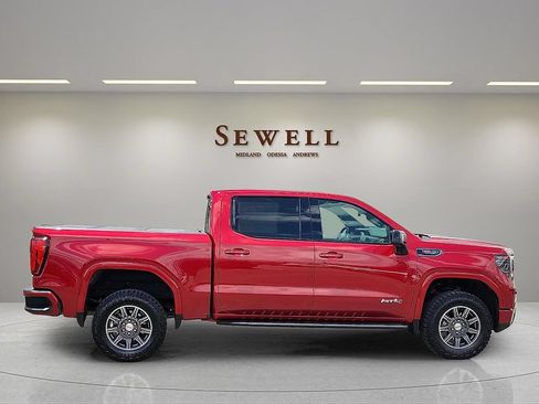 Used 2024 GMC Sierra 1500 AT4 w/ Technology Package AWD/4WD image 6
