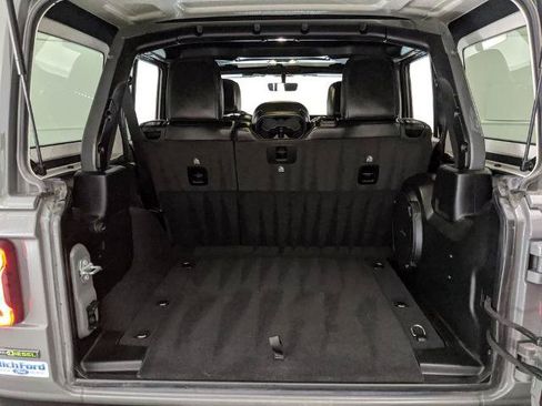 Used 2021 Jeep Wrangler Unlimited Rubicon AWD/4WD image 19