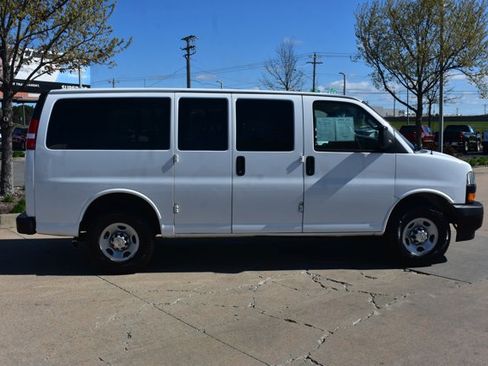 Used 2022 Chevrolet Express 2500 LS image 4