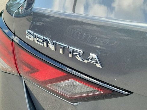 Used 2025 Nissan Sentra SV FWD image 10