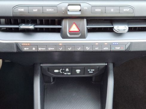 New 2025 Kia K4 FWD image 14