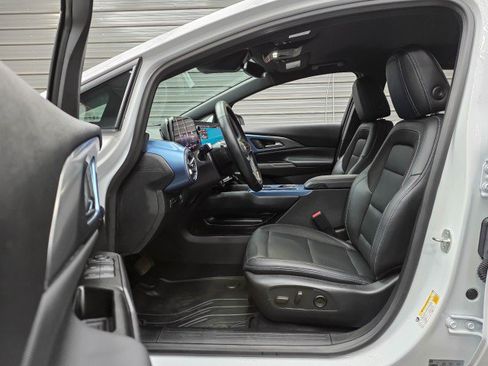 Used 2024 Chevrolet Equinox EV LT FWD image 14
