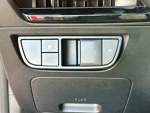 Certified 2023 Kia EV6 Wind w/ Wind Technology Package RWD image 10