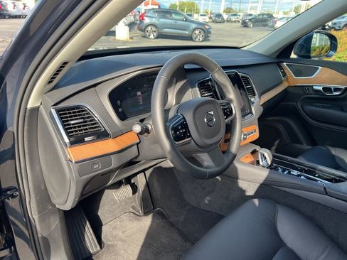Certified 2025 Volvo XC90 B6 Plus image 13
