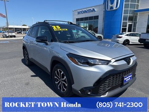 Used 2025 Toyota Corolla Cross AWD Hybrid image 4