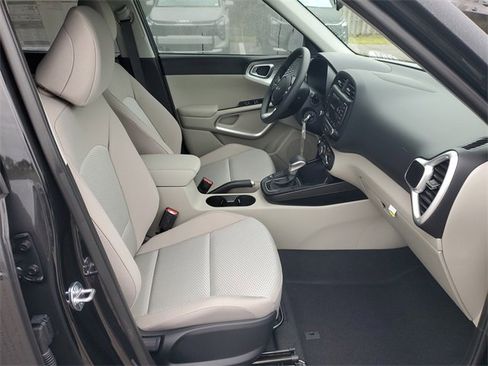 New 2025 Kia Soul LX image 7