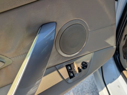 Used 2008 BMW Z4 3.0i RWD image 14