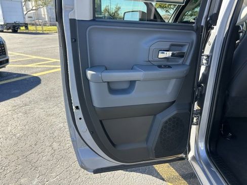 Used 2024 RAM 1500 Classic SLT image 13