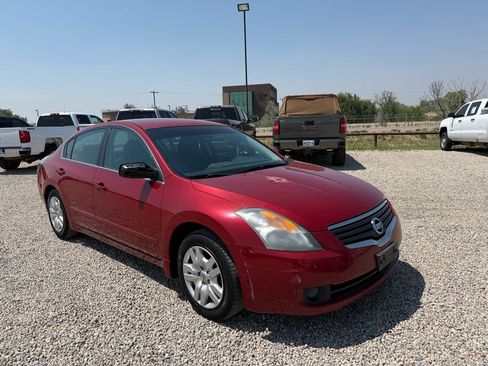 Used 2009 Nissan Altima 2.5 S FWD image 2
