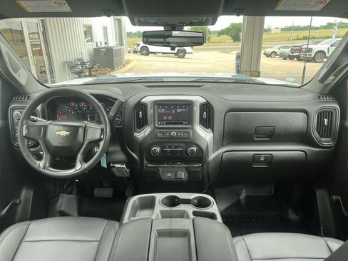 Used 2020 Chevrolet Silverado 2500 W/T AWD/4WD image 24