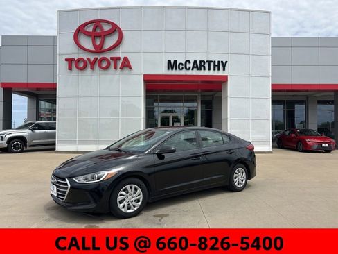 Used 2017 Hyundai Elantra SE w/ Cargo Package FWD image 1