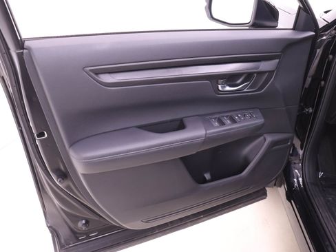 Certified 2025 Honda CR-V EX image 9